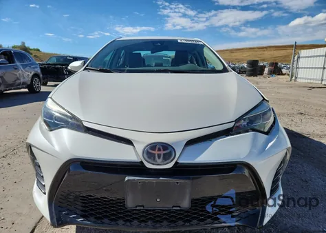 2017 Toyota Corolla L z USA, uszkodzony, nr VIN 5YFBURHE2HP595386